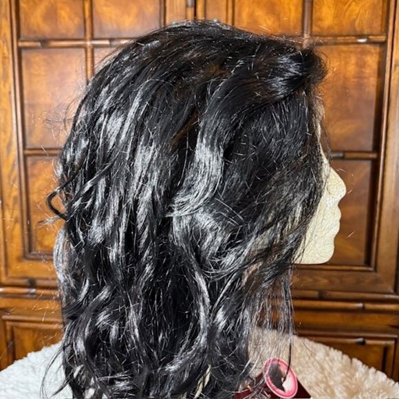 Freetress Equal 23" Star Lace Front Natural Hairline Color 1B Wavy Synthetic Wig - Picture 5 of 16